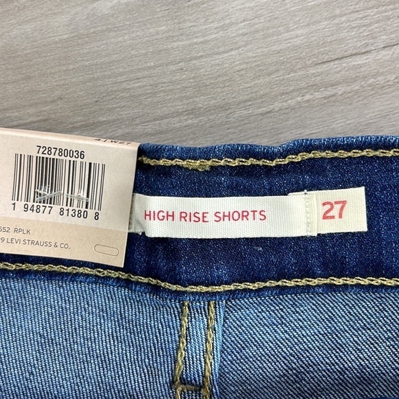🔆 Levi’s 🔆 HIGH RISE
SLIM THROUGH HIP Jean shorts - Picture 9 of 9
